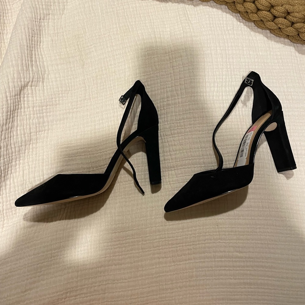 Brand new black heels